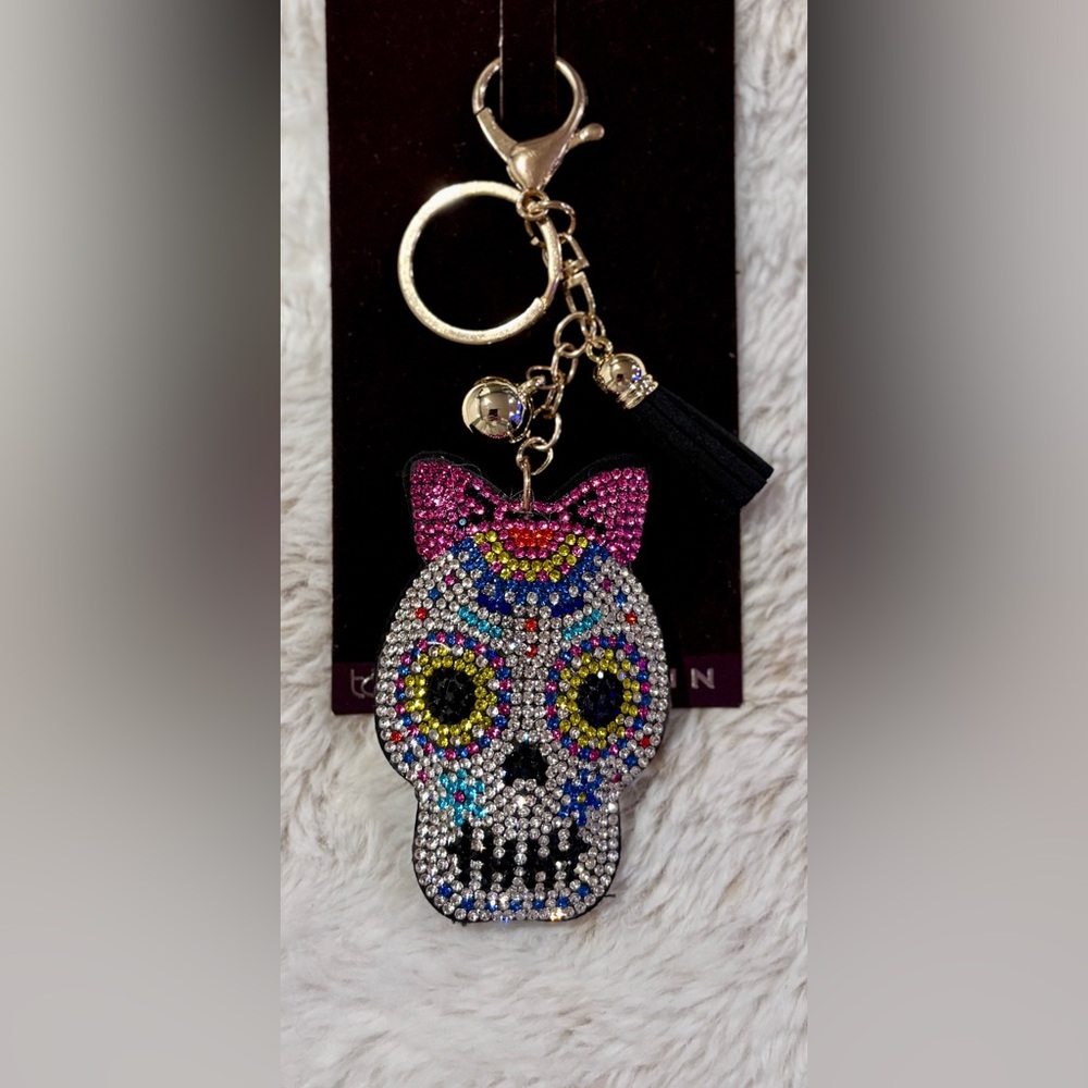 Tags Evolution Sugar Skull Keychain - Picture 2 of 2